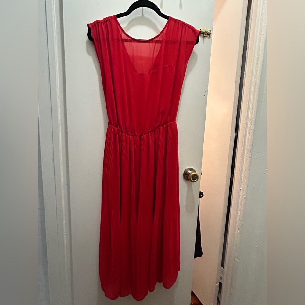 Warehouse Red Pleated Midi Dress – Size UK 12 (US 8)